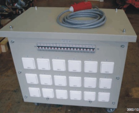 Three-phase splitter